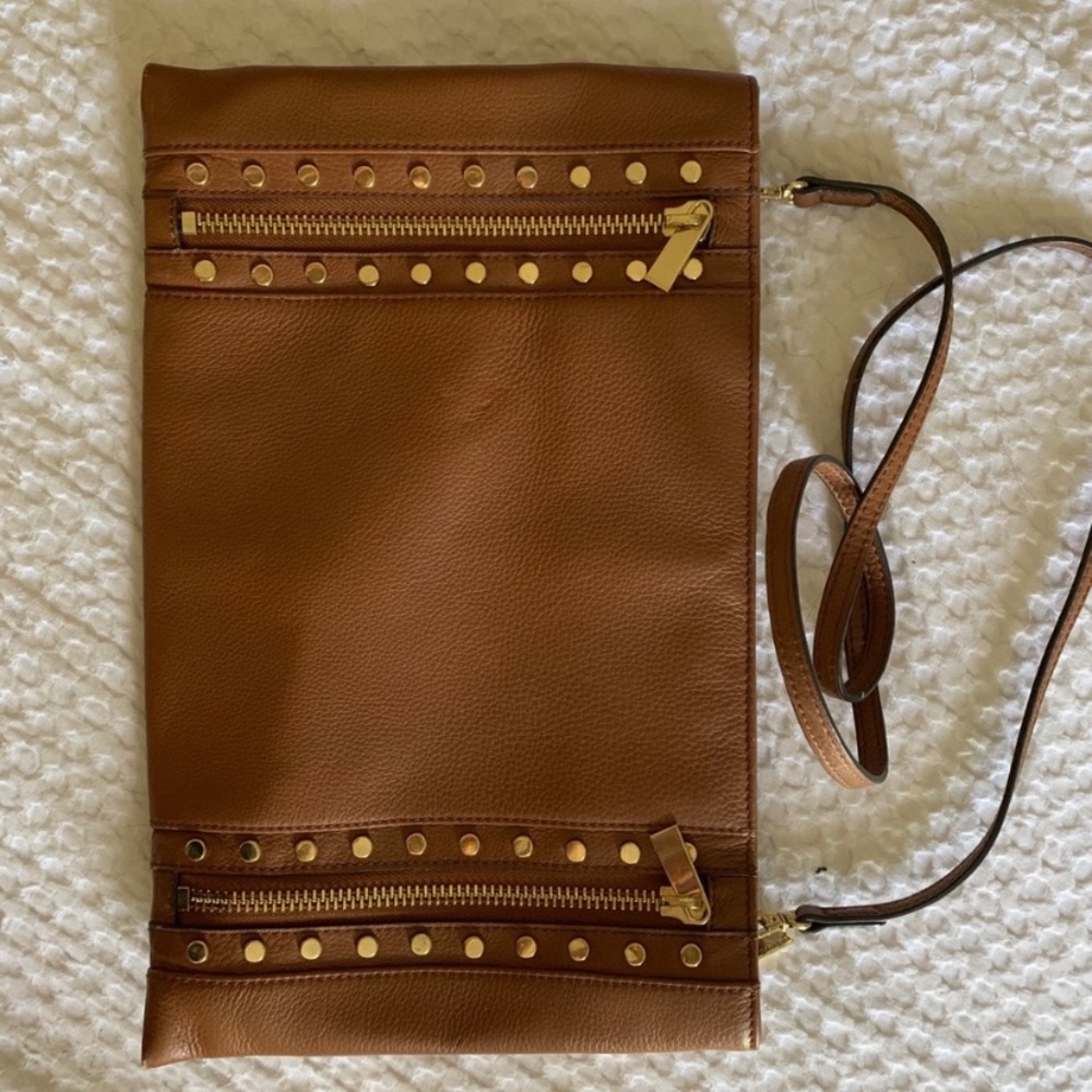 XL Vince Camuto Clutch